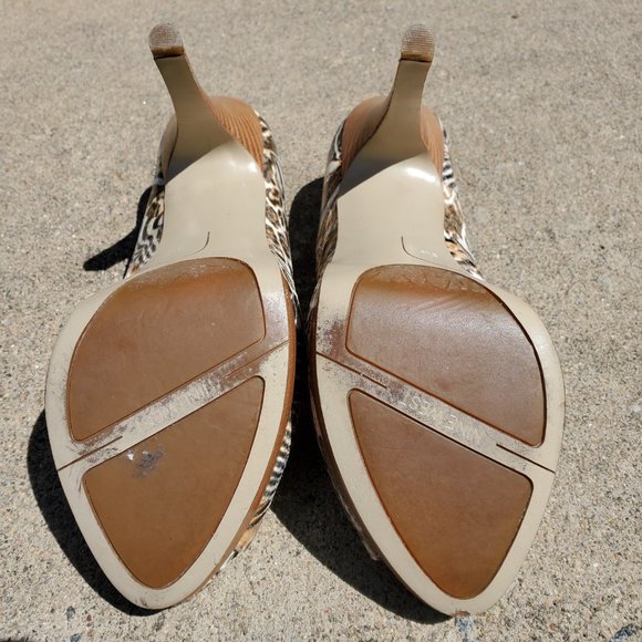 Nine west pumps,  size 7.  leopard pattern - Picture 7 of 7